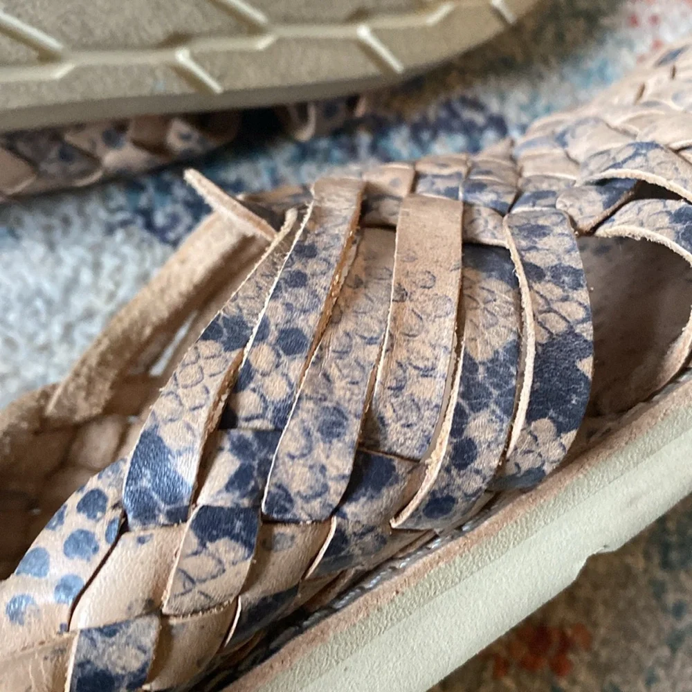 Brand X Huaraches snake printsz 9 - Picture 6 of 7